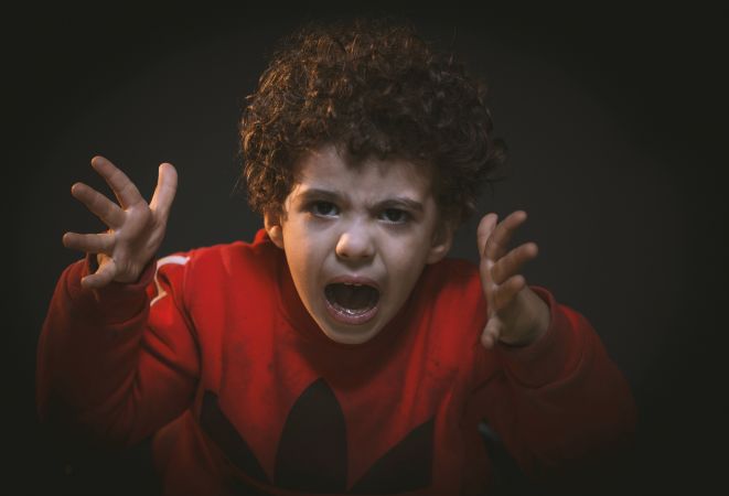 Какво предизвиква агресия у децата и как да се справим?